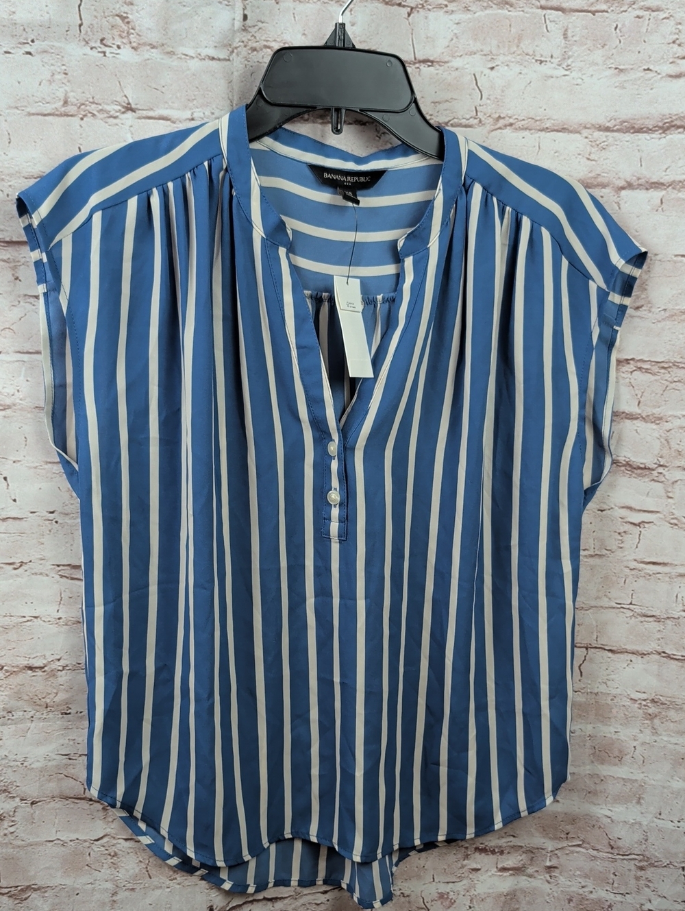 Banana Republic Blue and White Vertical Stripe Split-Neck Blouse XS Nwt